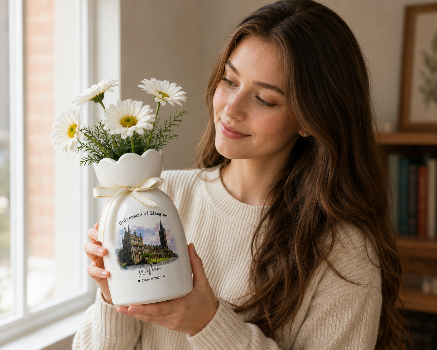 Custom University Vase – Personalized College Graduation Gift, Class of 2026 Keepsake