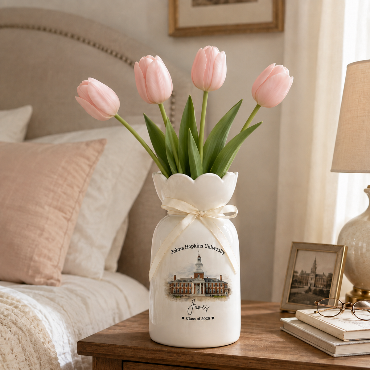 Custom University Vase – Personalized College Graduation Gift, Class of 2026 Keepsake