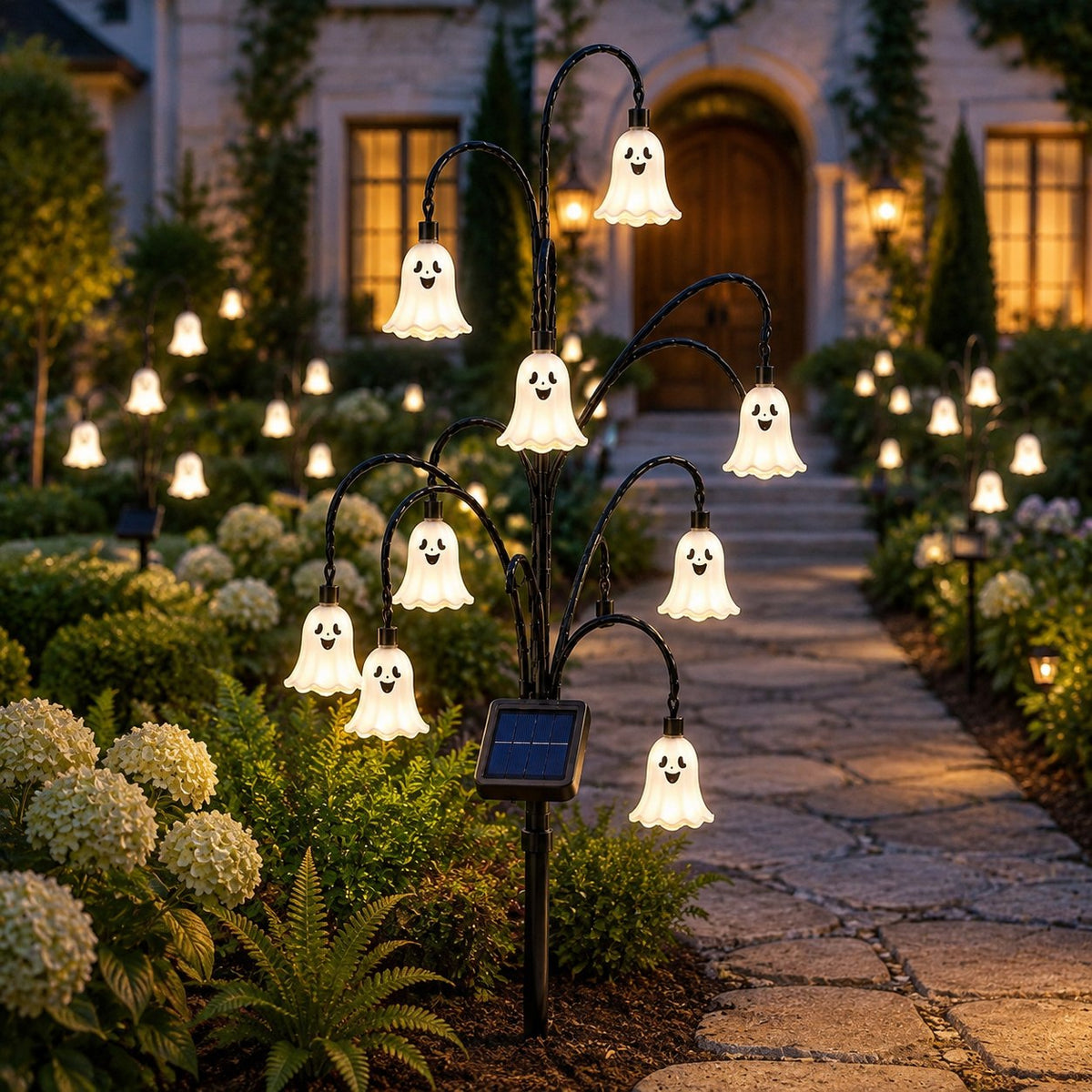 Halloween Ghost Tree Stake Light – Solar Powered Yard Path Lighting, Whimsical Porch & Lawn Holiday Ornament