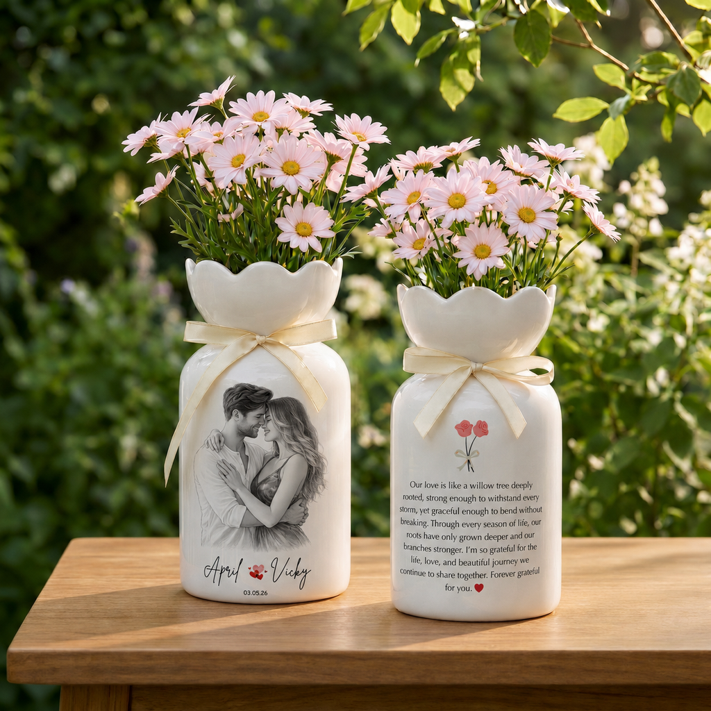 Custom Line Portrait Flower Vase – Personalized Ceramic Couple Photo Vase
